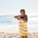 ⁦منشفة بحر سريعة الجفاف - اصفر مخطط - مقاس كبير⁩ - الصورة ⁦6⁩